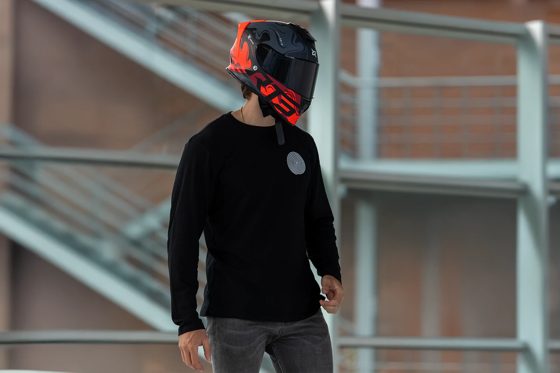 como-instalar-correctamente-un-intercomunicador-en-tu-casco_x-sports